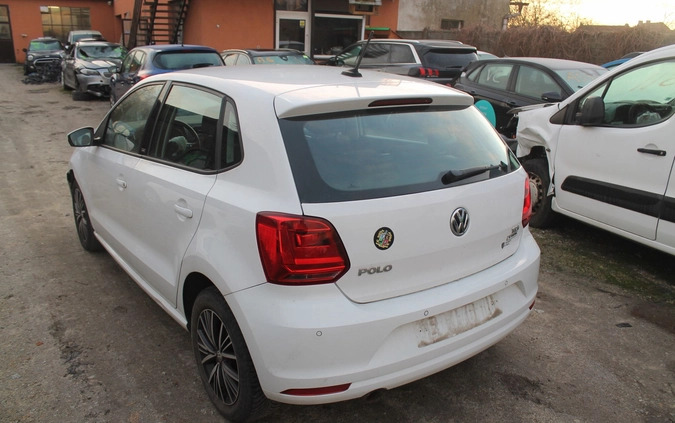 Volkswagen Polo cena 17900 przebieg: 131572, rok produkcji 2017 z Stawiski małe 56